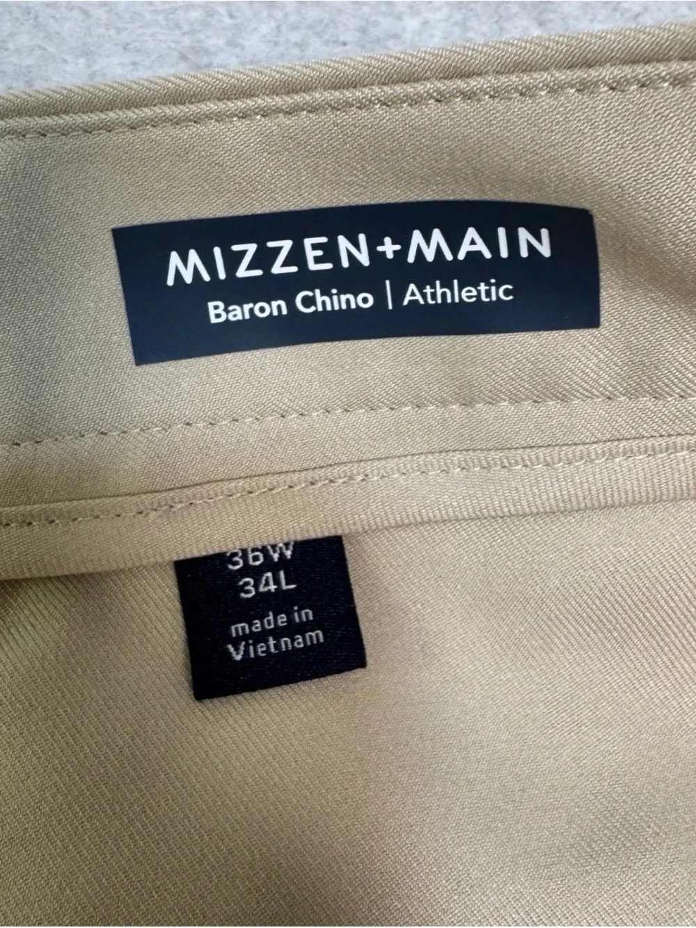 Mizzen+Main Slim Fit Chinos in Light Khaki